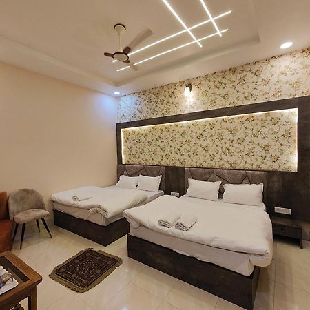 Hotel Mangal Murti Benares Buitenkant foto